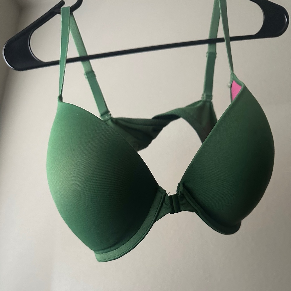 Sold Pink Victoria Secret 36C bra
